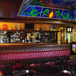  Hotel L'auberge Fleurie